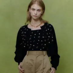完売品 LOULOU WILLOUGHBY CHERRYビジューカーディガンのサムネイル