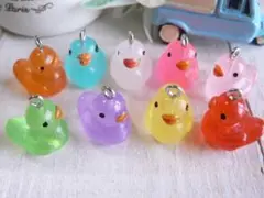 【即購入OK】9色×１個（#3848）あひる　アヒル　チャーム　クリアー