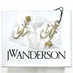 新品未使用 JW ANDERSON ゴールド ピアス ロゴ - メルカリ