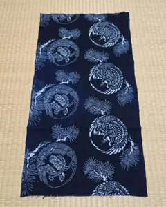 古布　型染め1幅　菊花２種に唐草　美品　アート　パッチワーク　リメイク　創作材料　手織り木綿 古布 型染め1幅 菊花２種に唐草 美品 アート パッチワーク リメイク
