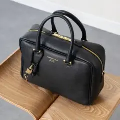 【CHRISTIAN VILLA】ベーシックレザーハンドバッグのサムネイル