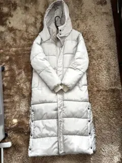 と*)様 【値下げしました】ホワイト ダウン　ロングコート