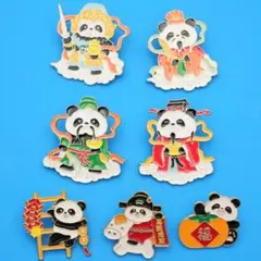 新品未使用 中国 香港 パンダキャラクター ピンバッジ 7個セット