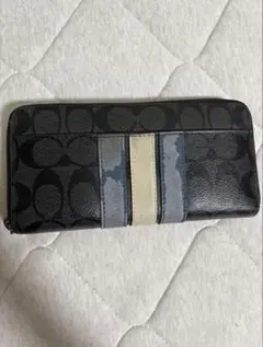 COACH シグネチャー ラウンドファスナー 長財布