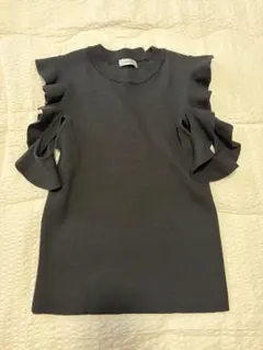 INGNI フリル　黒　半袖　ノースリーブ　ニット