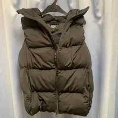 ダウンベスト フード付き
