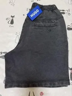 Hugo Boss 新品未使用　メンズ　ショートパンツ Mのサムネイル