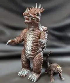 ブラックギラス＆レッドギラス「ウルトラマンレオ」登場（怪獣郷