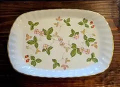 Wedgwood Wild Strawberry 皿