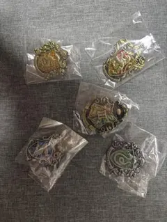 【新品】ハリーポッター ピンバッジ 5種フルセット 寮紋章 ホグワーツ 記念品