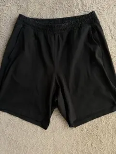 UNIQLO ブラック Mサイズ ショートパンツ