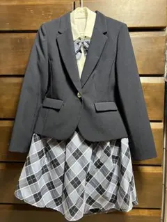 卒業式　女の子　フォーマルスーツ