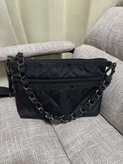 美品❣️レスポートサック　チェーン付きナイロンキルティングショルダーバッグ