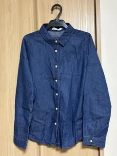 ダークブルー デニムシャツ
