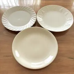 白いプレート皿 3枚セット リーフデザイン クマ柄　洋食器のサムネイル