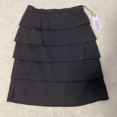 アツロウタヤマ　黒　スカートのサムネイル