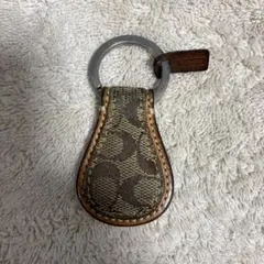 COACH コーチ キーリング、ミニ手帳型 シグネチャー柄 - メルカリ