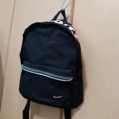 Nike シンプルバックパック 黒 ナイキ