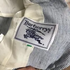 白 テーラードジャケット