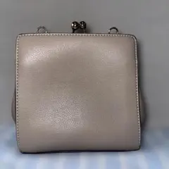 【しまむら】グレージュ がま口 ショルダーバッグ ポシェット