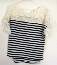 アクシーズファム　胸元ビジュー付き肩袖レースボーダーTシャツ