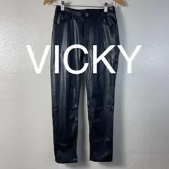 ★VICKY ビッキー ハードテイストの裏起毛フェイクレザーパンツのサムネイル