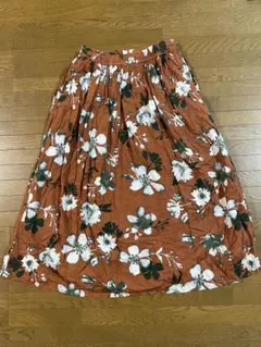 Heart Marketオレンジ 花柄プリントフレアスカートのサムネイル