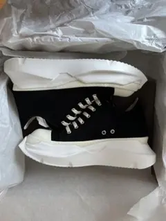 リックオウエンス アブストラクト スニーカー