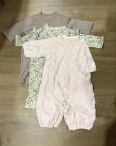 ピンク　花柄　くま顔　ロンパース・カバーオール 3点セット50〜60