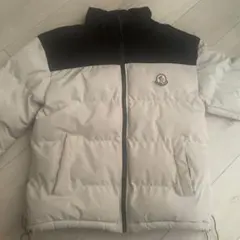 MONCLERダウンジャケットのサムネイル