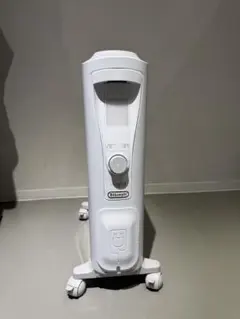 デロンギ オイルヒーター NJ0505E 500W 小型 暖房器具 動作品 - メルカリ
