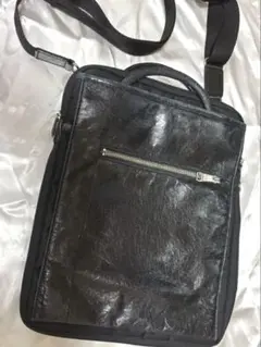 ultima TOKYO3WAYレザースリムスタイルショルダーバッグ　ブラック黒