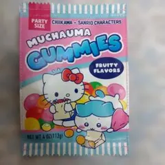 ちいかわ　サンリオキャラクターズ　スナックポーチ　ハチワレ