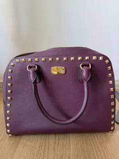 Michael Kors バーガンディ スタッズ ハンドバッグ