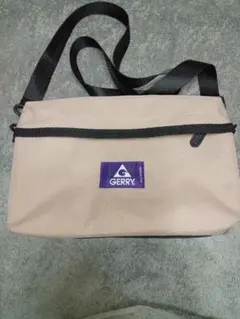 GERRY ベージュ ショルダーバッグのサムネイル