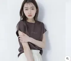 NATURAL BEAUTY BASIC 切替スリーブロゴTシャツ