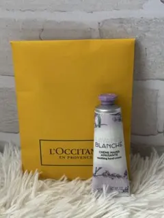 L'OCCITANE ホワイトラベンダー ハンドクリーム 30mlのサムネイル