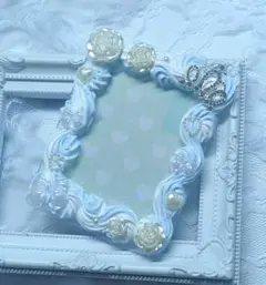 ハンドメイド　硬質ケース　トレカケース　ホイップデコ　推し活　水色　白