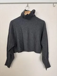 niko and... グレー タートルネック クロップドニットセーター