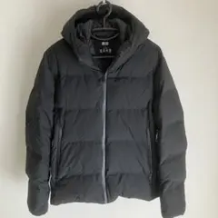 ユニクロ　シームレス　ダウン　パーカー　黒　Lサイズ