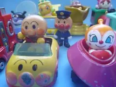 【アンパンマン ミニカー セット（9体）】