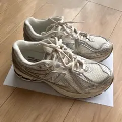 スニーカー　 U1906RCN　1906R （24cm）