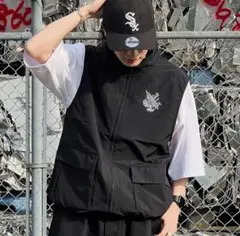 kutir 刺繍入りビックポケットナイロンベスト