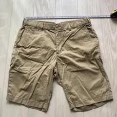 ベージュ ショートパンツ　ユニクロ　L