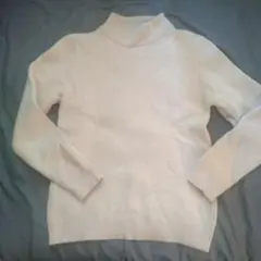 アイボリー タートルネック ニット 長袖　裏起毛