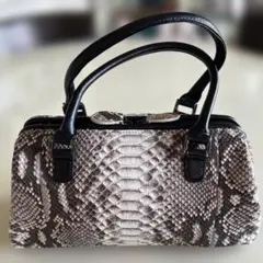 ヘビ革風ハンドバッグ ベージュ/ブラック　訳あり