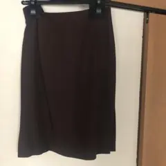 膝丈スカートのサムネイル