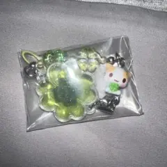 サンリオ　シークレットクローバーストラップ　マシュマロみたいなふわふわにゃんこ