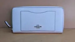 COACH ホワイトレザー長財布 数回使用