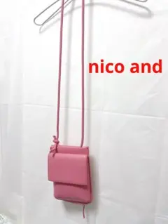 美品 ニコアンドnico and オリジナル 3ポケット スマホ ショルダー